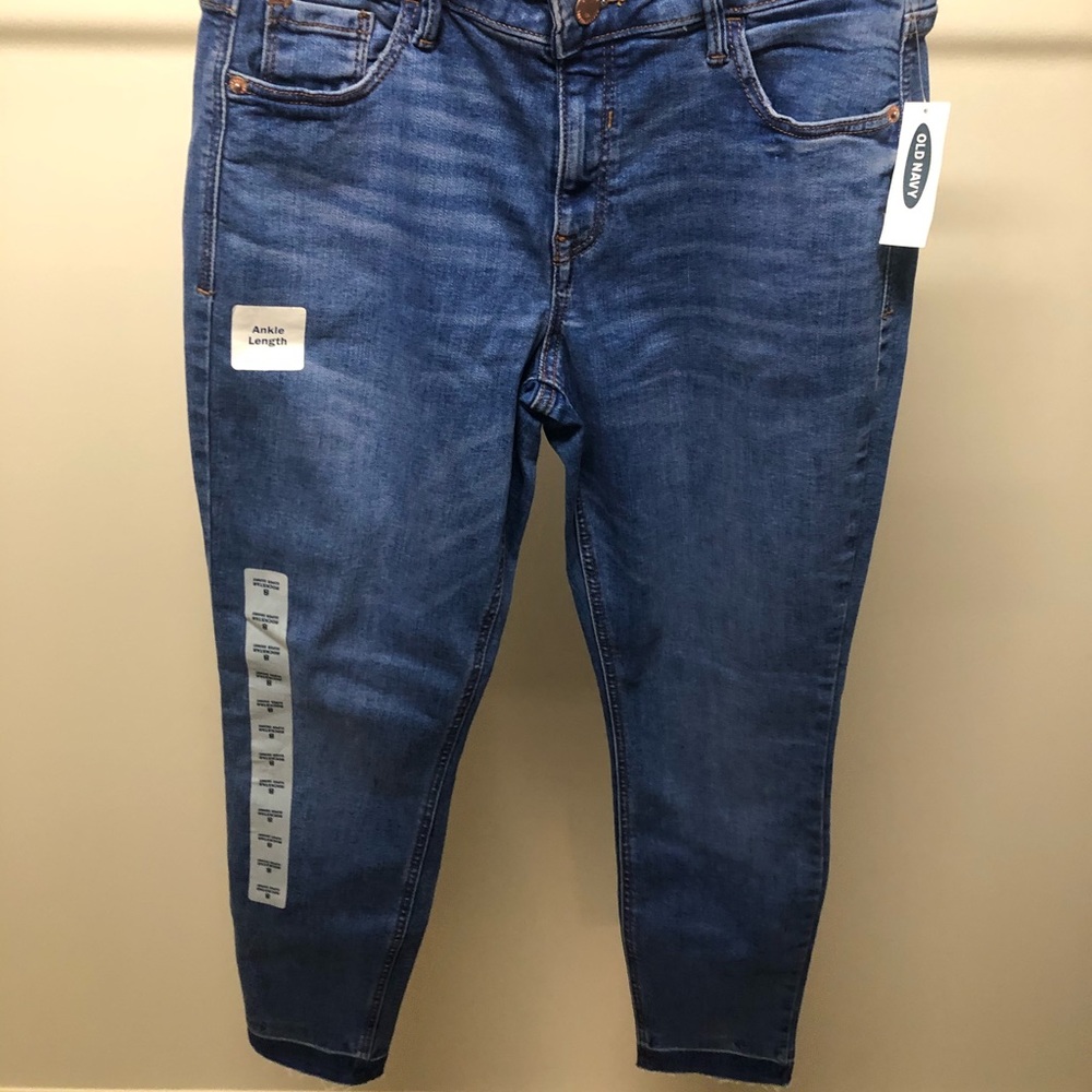Old Navy Ankle Length Super Skinny Rockstar size 8